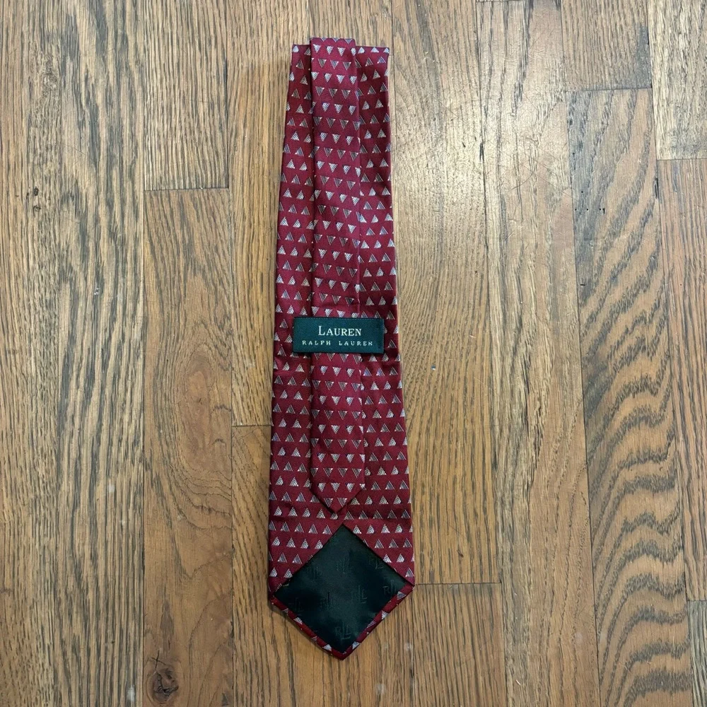 Lauren Ralph Lauren 100% Silk Red Necktie